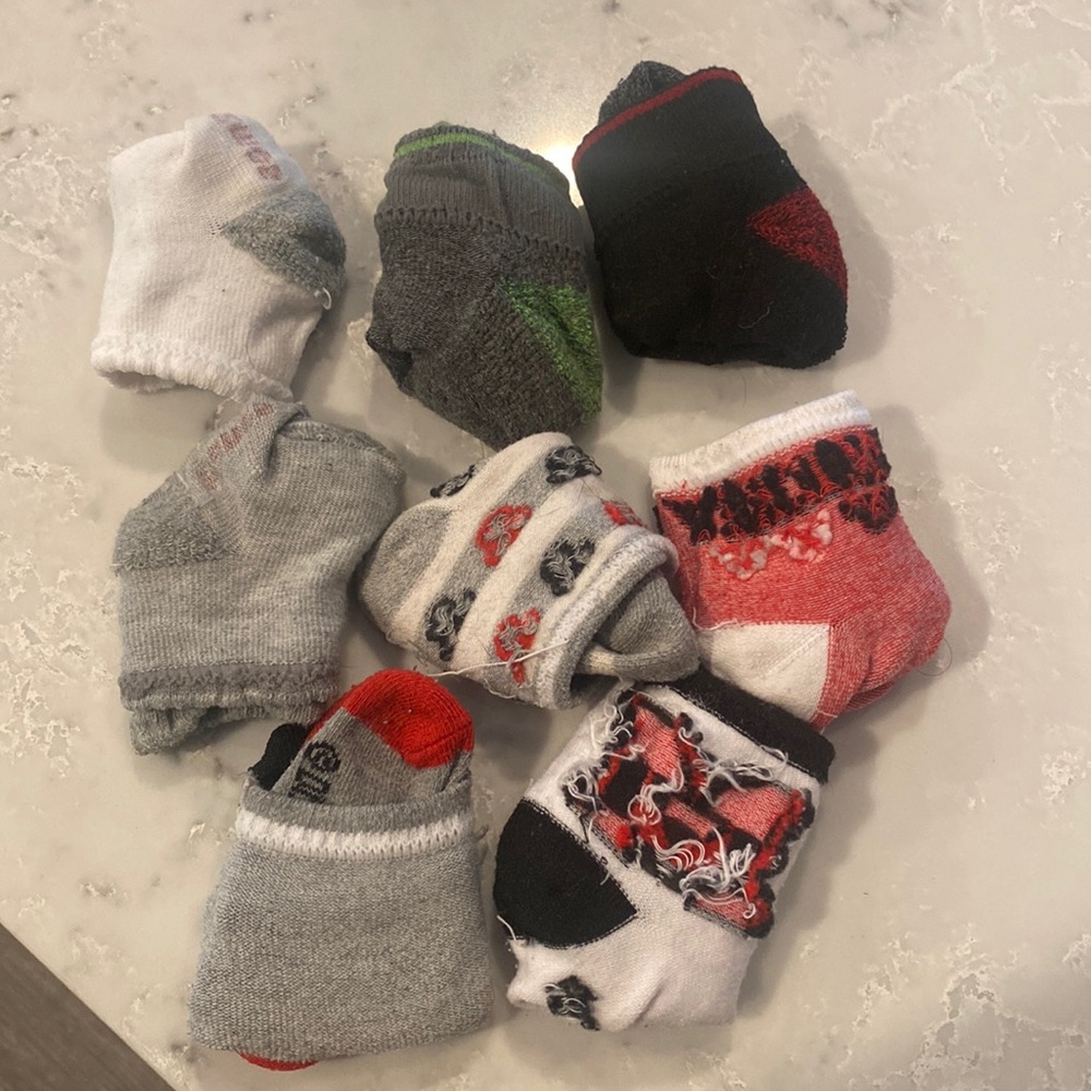 Boys socks 6-12 M